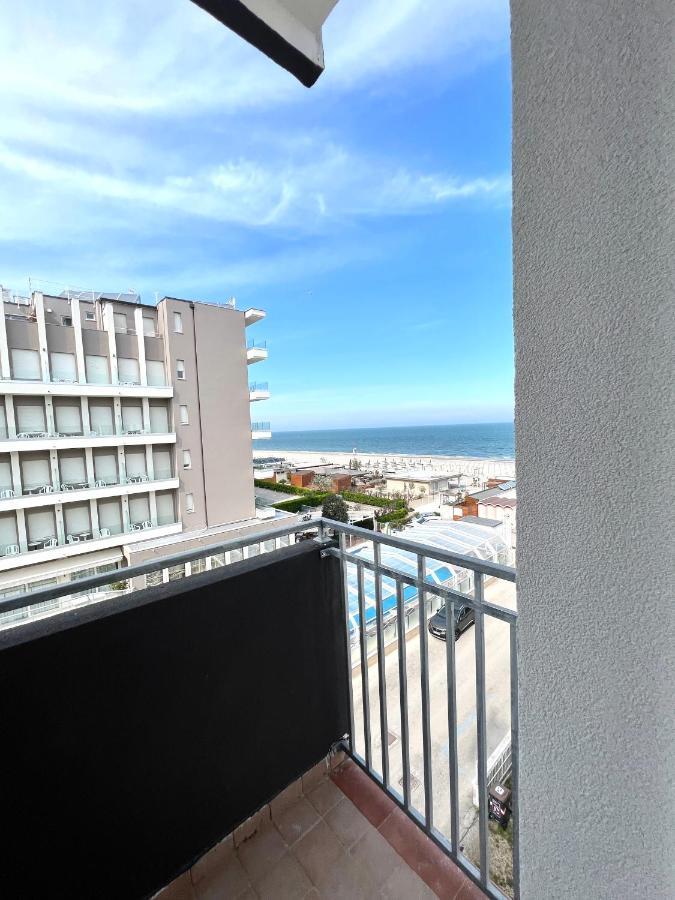 Hotel B&B Montecarlo Milano Marittima Exterior photo